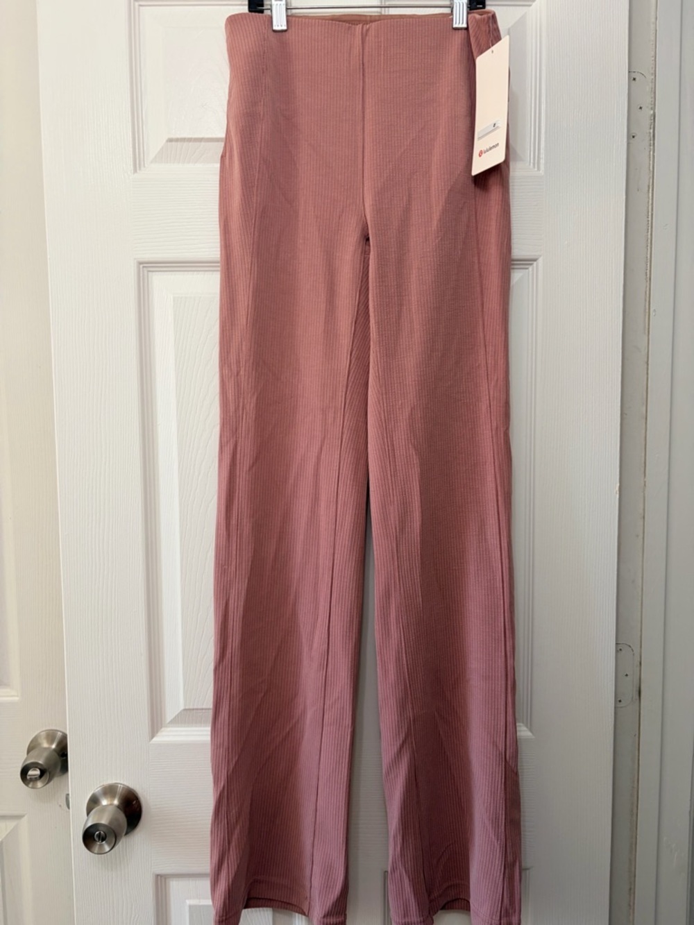 New Lululemon Ribbed Softstreme flare pants size 6